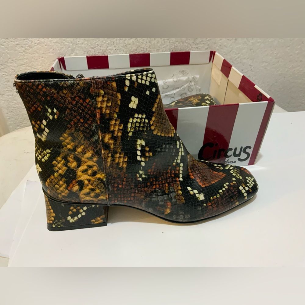 Circus by Sam Edelman Womens Snake Print Kate Zip Up Booties Size 8.5 M Brown